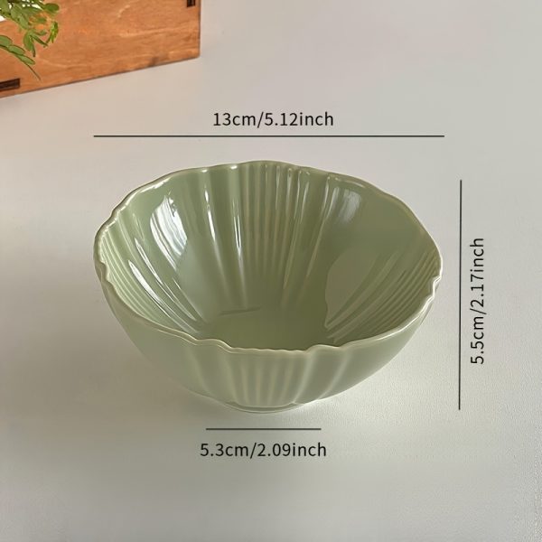 A Beautifully Designed 5-Inch Ceramic Bowl, a New Addition to Home Dining Utensils, Perfect for Light Meals And Oatmeal Breakfasts