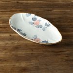 Ceramic Serving Platter Shaped Like a Fish, Measuring 12 Inches, Featuring Floral Designs. It'S a Large, Shallow Dish Suitable for Appetizers, Salads, Desserts, And Snacks, Crafted by Hand And Perfect As a Gift for Tableware Enthusiasts