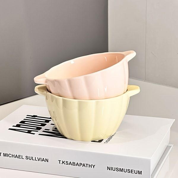 A Ceramic Double-Handled Bowl Shaped Like a Pumpkin, Suitable for Salads, Fruits, Soups, Cereals, Snacks, And Pasta. It'S a Novelty Ceramic Tableware Perfect for Halloween And Christmas, Safe for Ovens, Microwaves, And Dishwashers