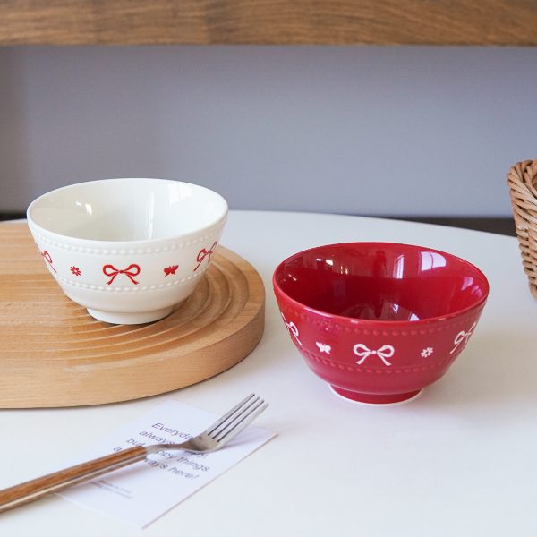 A Ceramic Bowl with Embossed Round Dots And a Bow Design, Perfect for Light Meals And Salads. This Exquisite Dessert Bowl Is Visually Appealing And Suitable for Everyday Use, Kitchen Utensils, Party Decorations, Afternoon Tea, And As a Gift