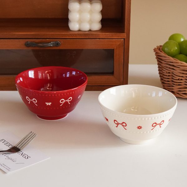 A Ceramic Bowl with Embossed Round Dots And a Bow Design, Perfect for Light Meals And Salads. This Exquisite Dessert Bowl Is Visually Appealing And Suitable for Everyday Use, Kitchen Utensils, Party Decorations, Afternoon Tea, And As a Gift