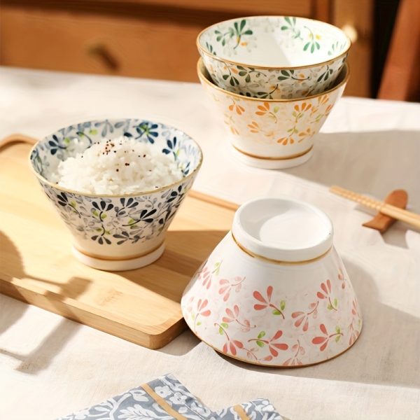 Set of 4 Japanese-Style Ceramic Bowls with Hand-Painted Floral Designs, Suitable for Rice, Salad, Soup, And Pasta. They Feature Underglaze Decoration, Are Kitchenware, Safe And Healthy, And Can Be Used in Ovens And Microwaves