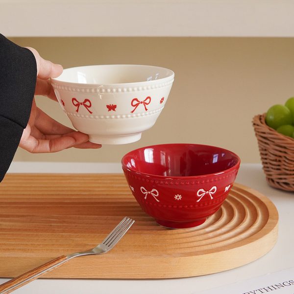 A Ceramic Bowl with Embossed Round Dots And a Bow Design, Perfect for Light Meals And Salads. This Exquisite Dessert Bowl Is Visually Appealing And Suitable for Everyday Use, Kitchen Utensils, Party Decorations, Afternoon Tea, And As a Gift