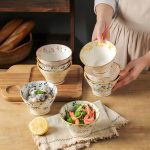 Set of 4 Japanese-Style Ceramic Bowls with Hand-Painted Floral Designs, Suitable for Rice, Salad, Soup, And Pasta. They Feature Underglaze Decoration, Are Kitchenware, Safe And Healthy, And Can Be Used in Ovens And Microwaves