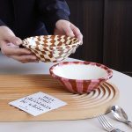 1pc Rose Stripe Ceramic Bowl, Creative Hand-Painted Checkerboard Design Dessert Bowl, Exquisite and Stylish, Suitable for Daily Home Use, Restaurant and Cafe Ice Cream Bowl, Afternoon Tea Cake Bowl, Dessert Bowl, Gift Idea